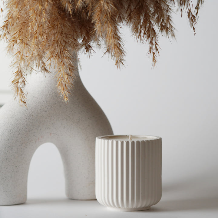 Sandalwood & Vanilla Scent in Scandinavian Standard Candle